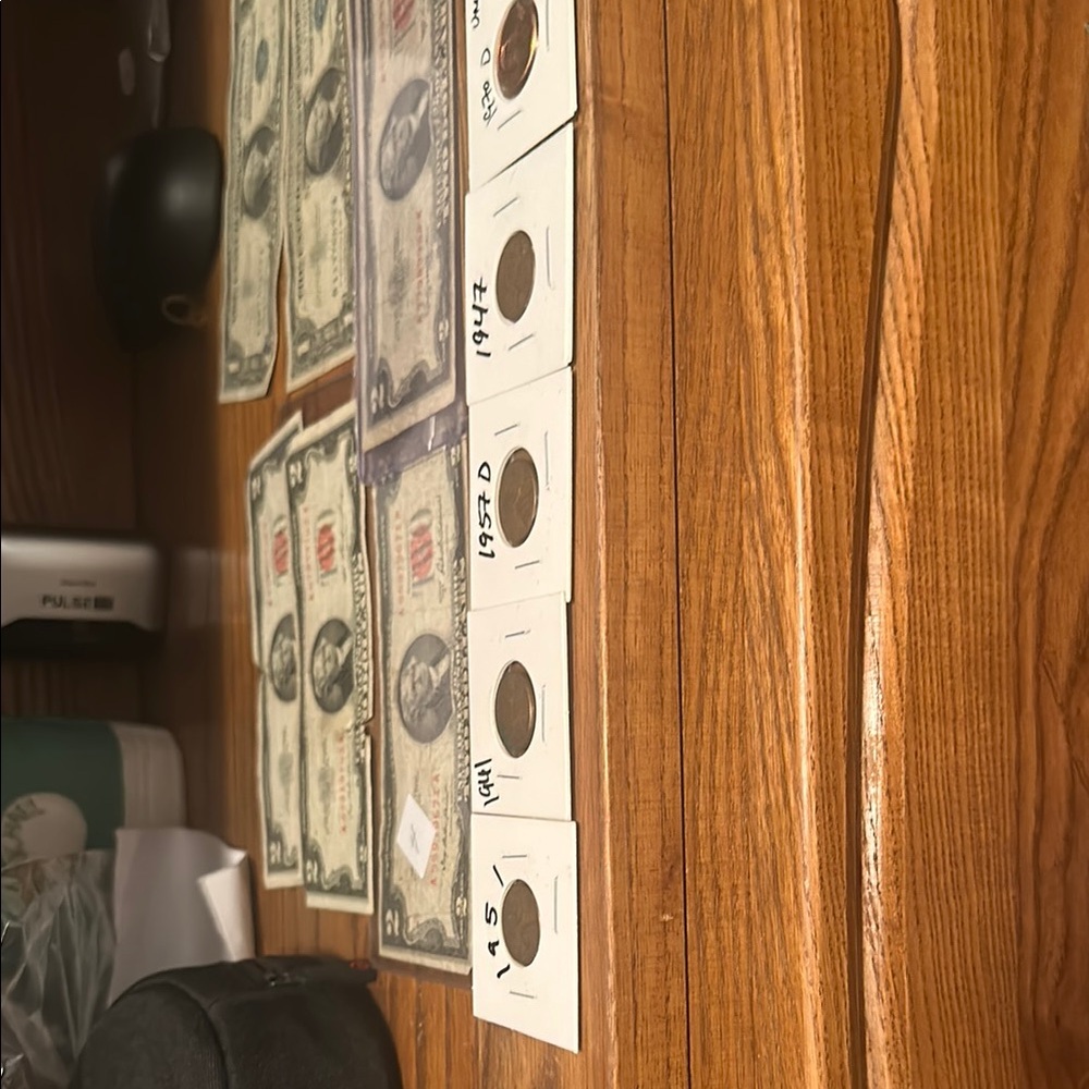 Vintage Currency Set! Comes with a gift :)